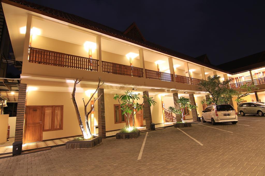 Syailendra Hotel Syariah Jepara Exterior foto