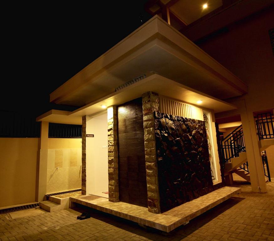 Syailendra Hotel Syariah Jepara Exterior foto