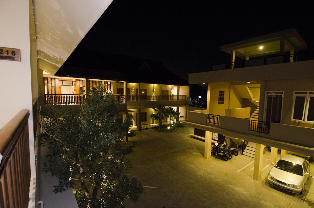 Syailendra Hotel Syariah Jepara Exterior foto